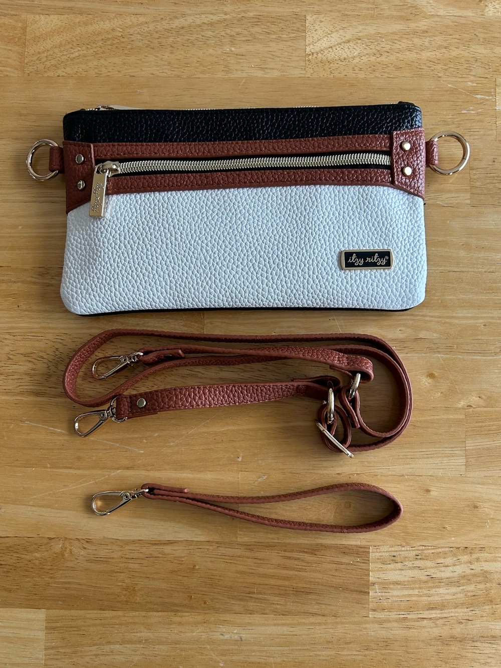 Itzy Ritzy Boss Pouch Coffee & Cream